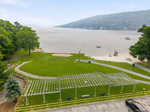View/Area - 52 Mountain Ave, Warwick Town, NY 10925 photo 1 of 4