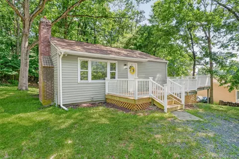 52 Mountain Ave, Warwick Town, NY 10925