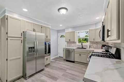 Kitchen - 52 Mountain Ave, Warwick Town, NY 10925 photo 1 of 2
