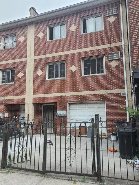 404 E 21st St, Brooklyn, NY 11226