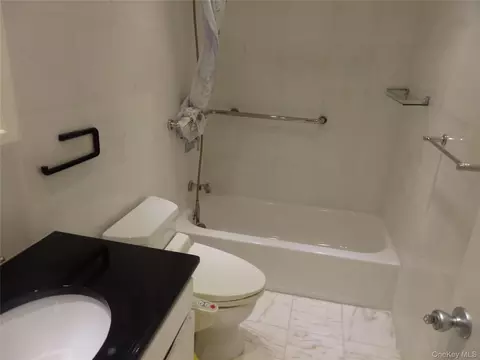60 E Pine St, Long Beach, NY 11561 photo 8