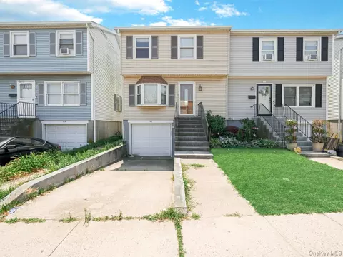 60 E Pine St, Long Beach, NY 11561