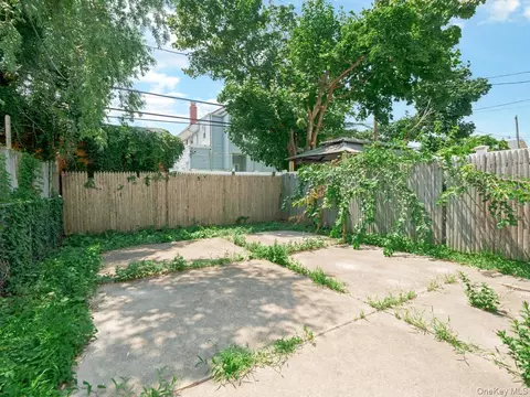 Exterior - 60 E Pine St, Long Beach, NY 11561 photo 4 of 5