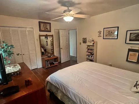 Bedroom - 23 Hankin Loop, Poughkeepsie, NY 12601 photo 2 of 6