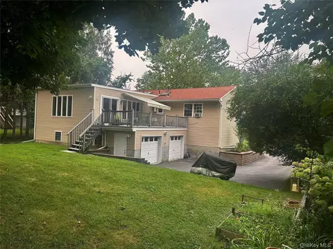 Exterior - 23 Hankin Loop, Poughkeepsie, NY 12601 photo 8 of 9