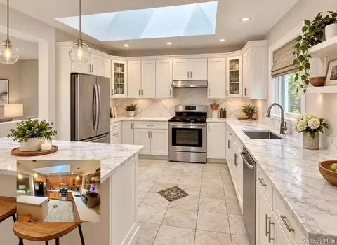 Kitchen - 23 Hankin Loop, Poughkeepsie, NY 12601 photo 2 of 4