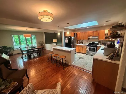 Kitchen - 23 Hankin Loop, Poughkeepsie, NY 12601 photo 1 of 4