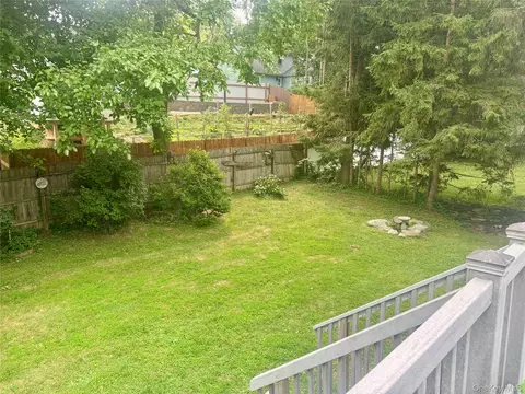 Exterior - 23 Hankin Loop, Poughkeepsie, NY 12601 photo 6 of 9