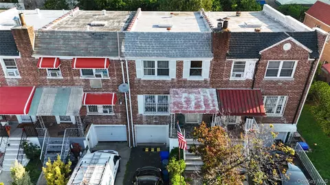 935 Magenta St, New York, NY 10469