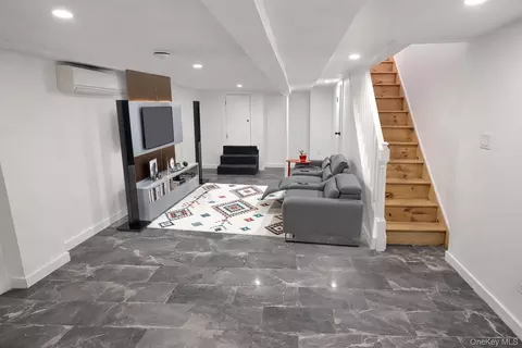 Other - 32 Radde Pl, Brooklyn, NY 11233 photo 1 of 3
