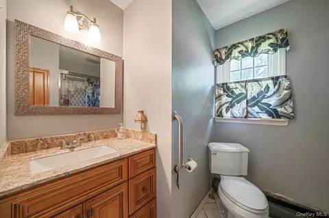 Bath - 190 Bay Ave, Patchogue, NY 11772 photo 1 of 2