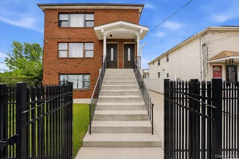 23515 Bentley Rd, New York, NY 11422