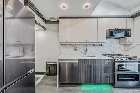 Kitchen - 32 Everett, Lynbrook, NY 11563 photo 1 of 3