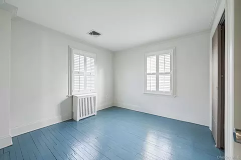 Bedroom - 32 Everett, Lynbrook, NY 11563 photo 7 of 8