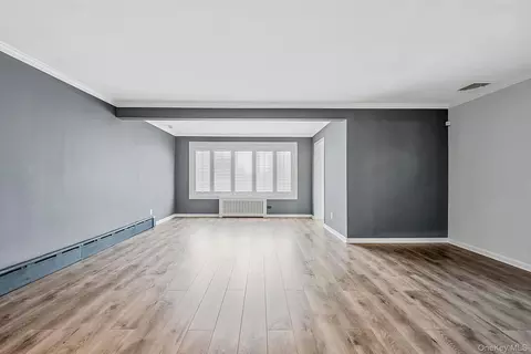 Living - 32 Everett, Lynbrook, NY 11563 photo 6 of 7