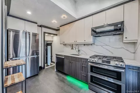 Kitchen - 32 Everett, Lynbrook, NY 11563 photo 3 of 3
