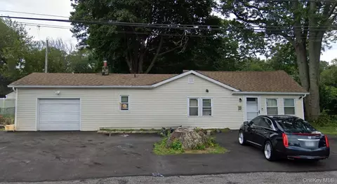 20 Buchanan Ave, Wyandanch, NY 11798