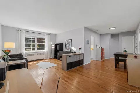 2 Fieldstone Dr #19, Greenburgh, NY 10530