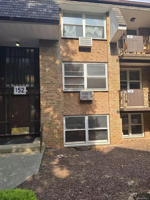 152 Kearsing Pkwy #B, Ramapo, NY 10952