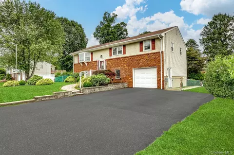 Exterior - 55 Maple Dr, Stony Point, NY 10980 photo 2 of 5