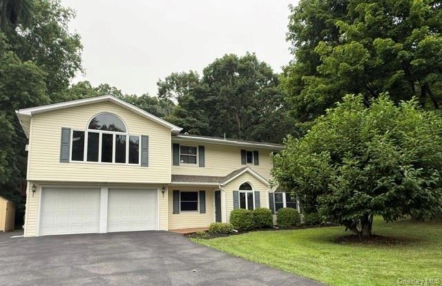 143 Pineview Ave, Clarkstown, NY 10954