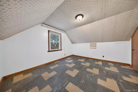 Bedroom - 163-07 21st Ave, New York, NY 11357 photo 4 of 4