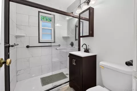 Bath - 163-07 21st Ave, New York, NY 11357 photo 1 of 1