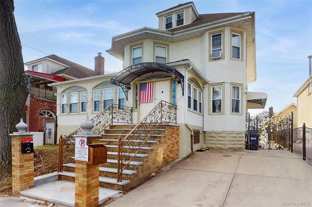 3126 Buell St, New York, NY 11369