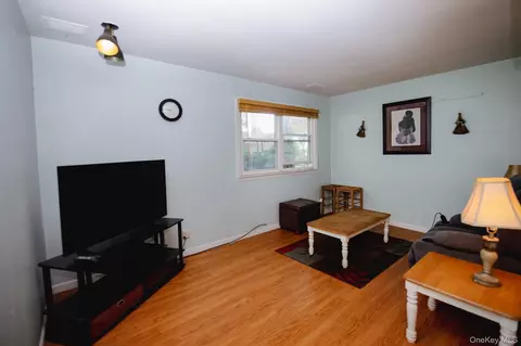 Living - 20 Riverview Ct, Ossining, NY 10562 photo 1 of 4