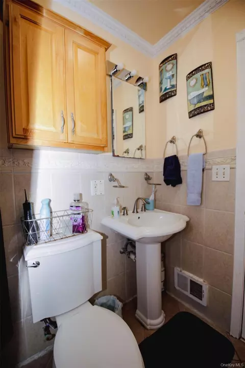 Bath - 20 Riverview Ct, Ossining, NY 10562 photo 4 of 5