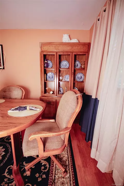 Dining - 20 Riverview Ct, Ossining, NY 10562 photo 4 of 5