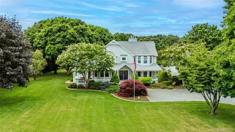 300 Private Rd # 8, Southold, NY 11935
