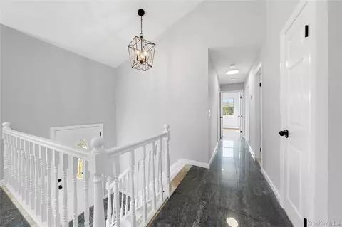 Entry Way - 25 Marshall St, Patchogue, NY 11772 photo 3 of 4