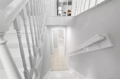 Entry Way - 25 Marshall St, Patchogue, NY 11772 photo 4 of 4