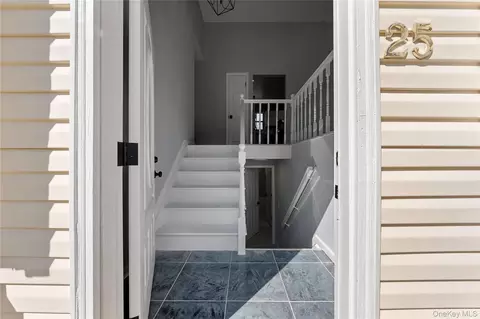 Entry Way - 25 Marshall St, Patchogue, NY 11772 photo 1 of 4