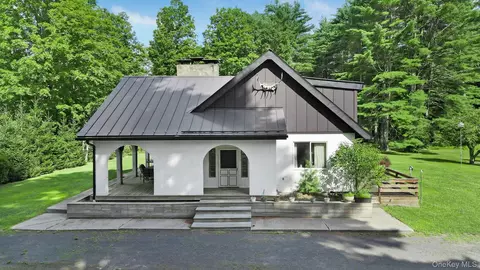 118 Bennett Rd, Napanoch, NY 12458