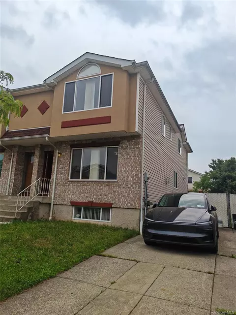 558 Eltingville Blvd, Staten Island, NY 10312
