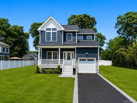 Exterior - 7 Edgewater Dr, Mastic Beach, NY 11951 photo 1 of 8