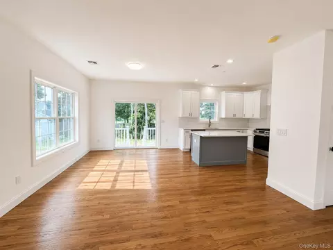 Living - 7 Edgewater Dr, Mastic Beach, NY 11951 photo 5 of 8