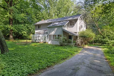 85 Rockland Rd, Orangetown, NY 10976