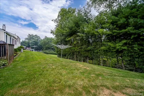 Exterior - 17 Brian Rd, Wappingers Falls, NY 12590 photo 7 of 8