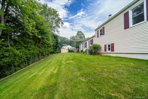 Exterior - 17 Brian Rd, Wappingers Falls, NY 12590 photo 6 of 8