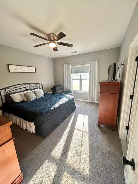 Bedroom - 82 River Glen Rd, Shawangunk, NY 12589 photo 1 of 5