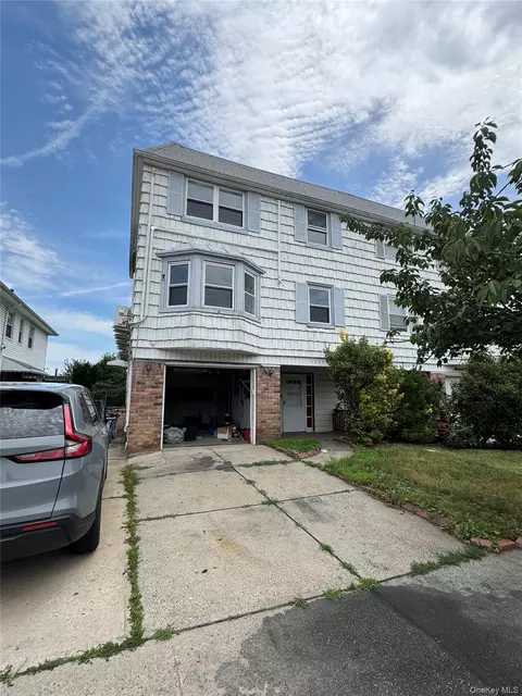 16-33 Bell Blvd, New York, NY 11360