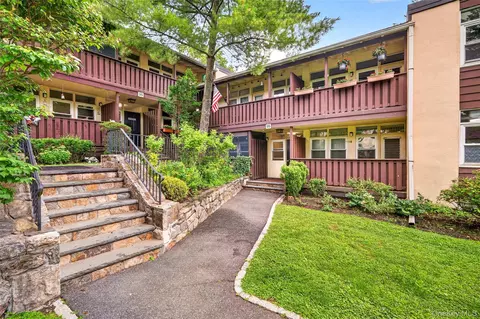 95 Wiltshire Rd #C 16, New Rochelle, NY 10583