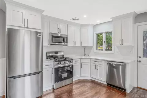Other - 194 Phyllis Dr, Patchogue, NY 11772 photo 1 of 5