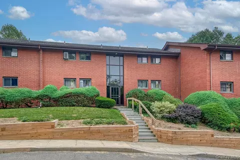 70 West St #C9, Harrison, NY 10528