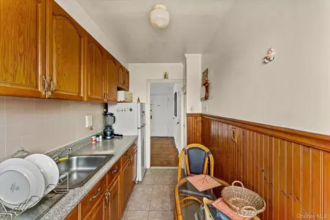 Kitchen - 138-29 68th Dr #3C, Flushing, NY 11367 photo 2 of 2