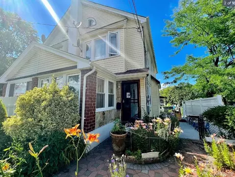 190-27 109th Rd, New York, NY 11412