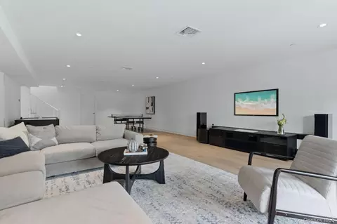 Living - 4 Primrose Ln, Rye Brook, NY 10573 photo 2 of 2